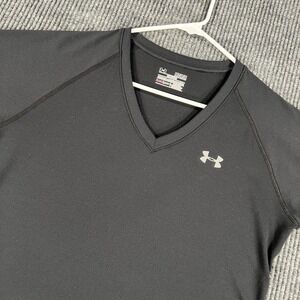 Under Armour Shirt Womens Medium Semi Fitted Black V Neck Heat Gear Short Sleeve